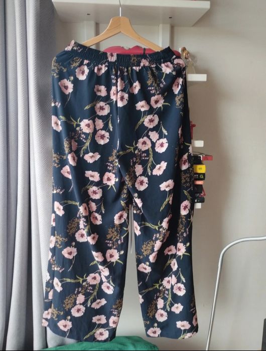 Spodnie Vero Moda r. M