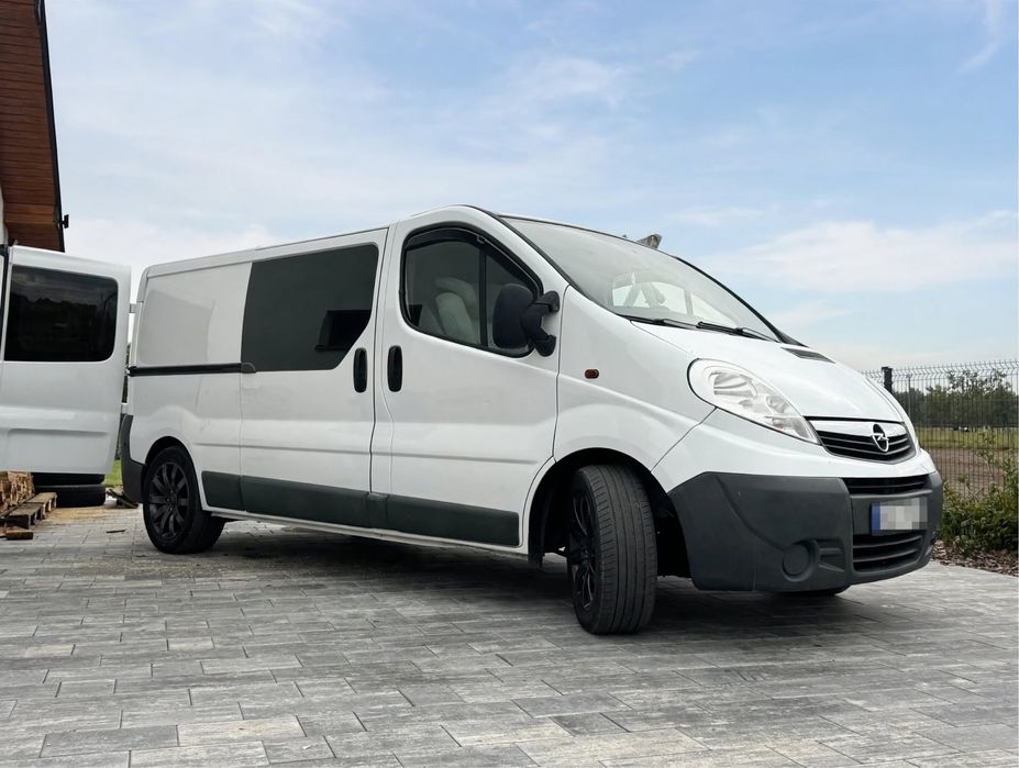 Opel Vivaro 2.5 cdti 170km Doinwestowany
