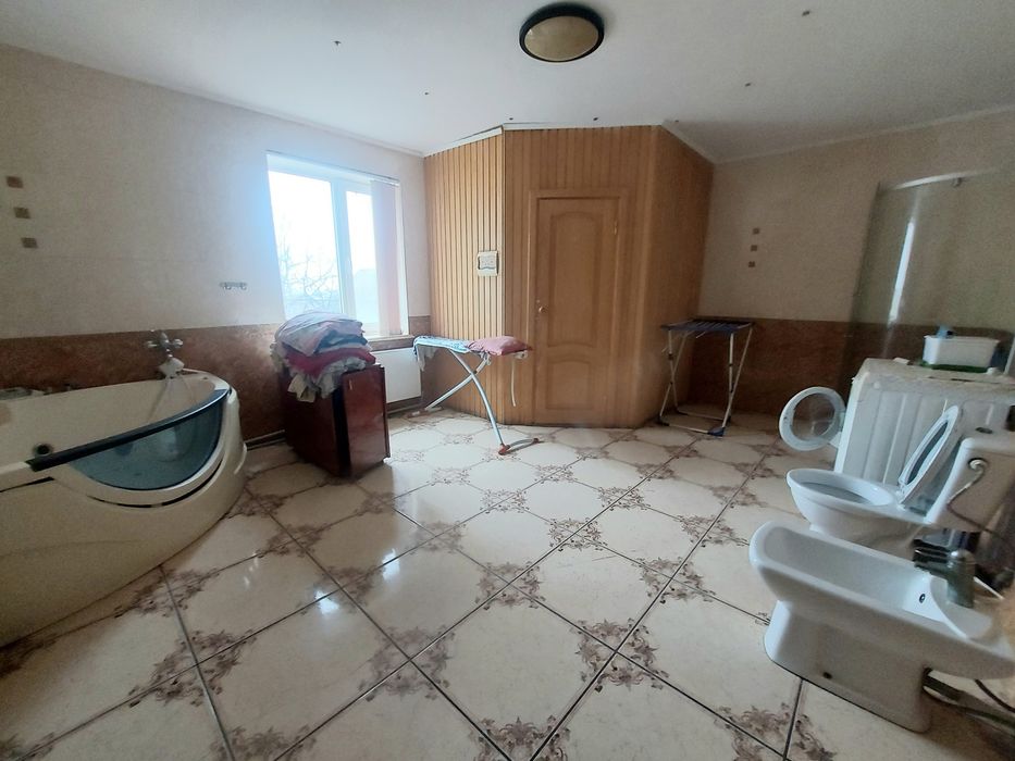 Сучасний будинок в Константинівке