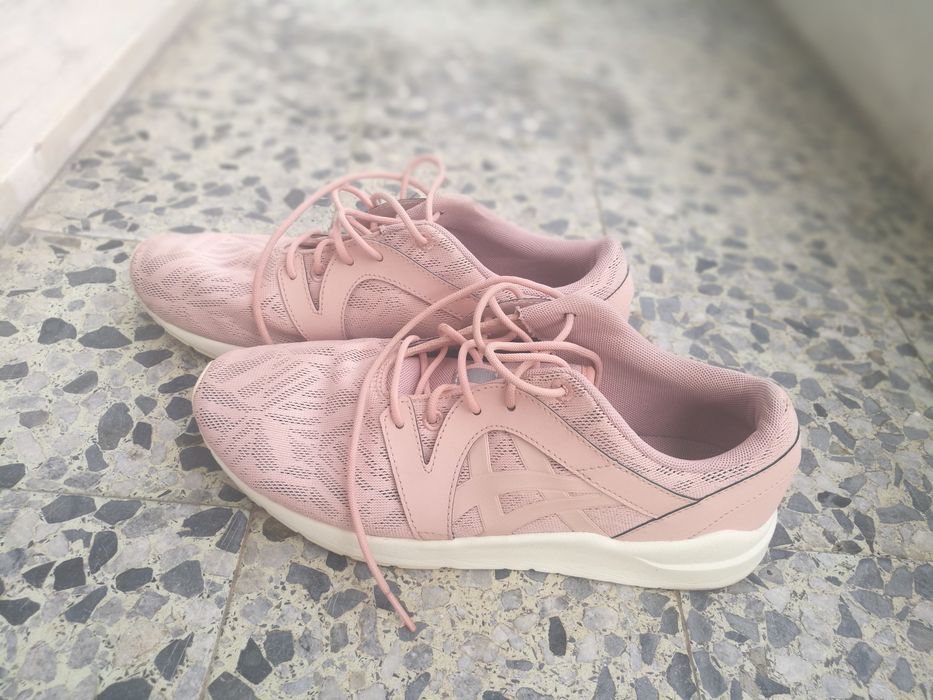 ASICS Rosa tamanho 40,5