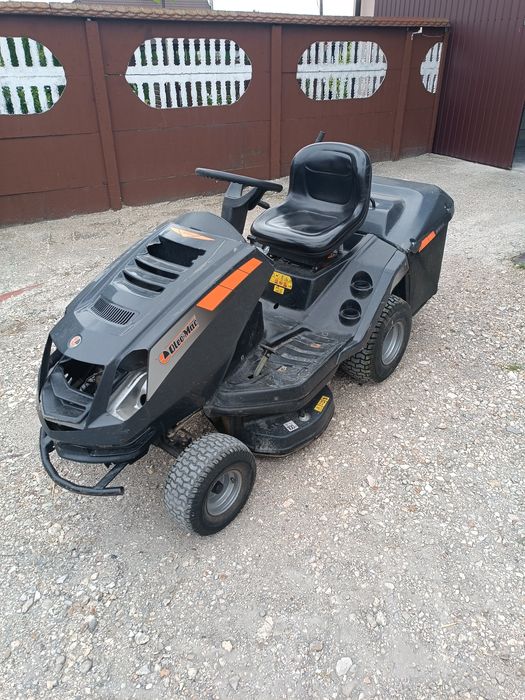 Traktorek do trawy oleo-mac