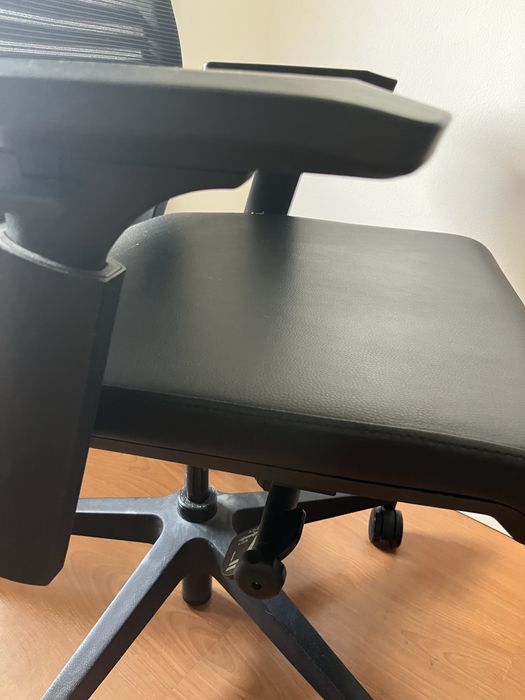 Cadeira de escritório ergonómica