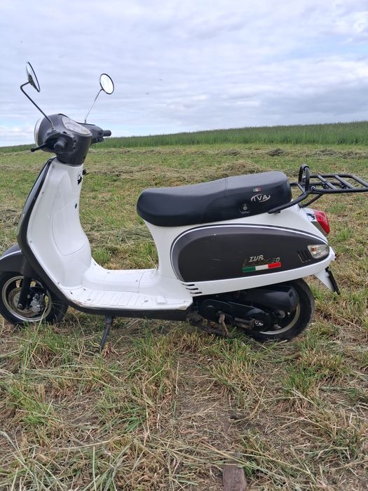 Skuter IVA Lux 50 4t