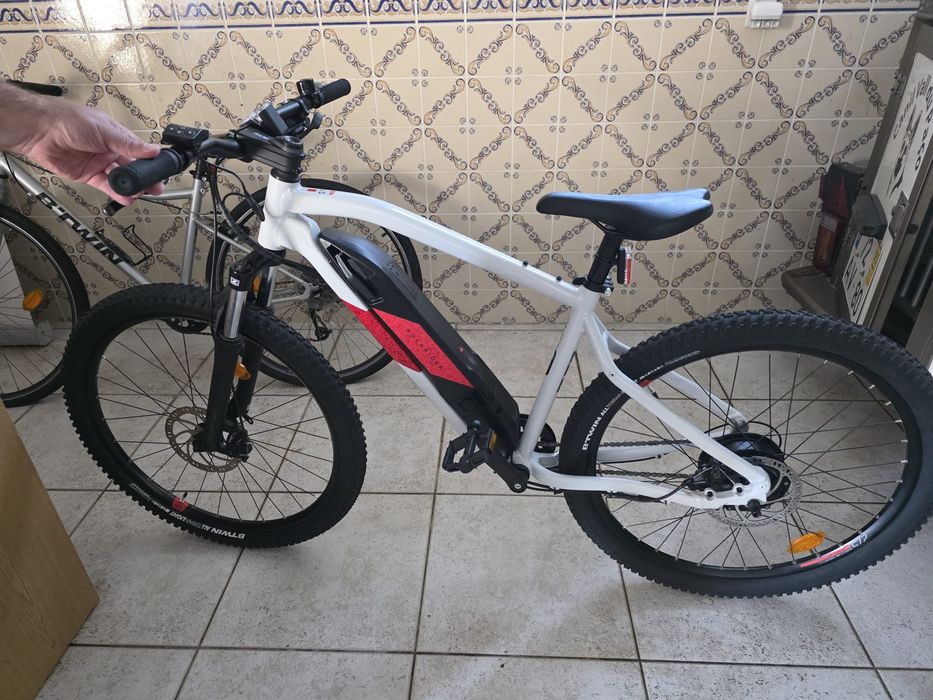 Bicicleta Elétrica Rockrider

Venda de bicicleta elétrica Rockrider em ótimo estado. Modelo