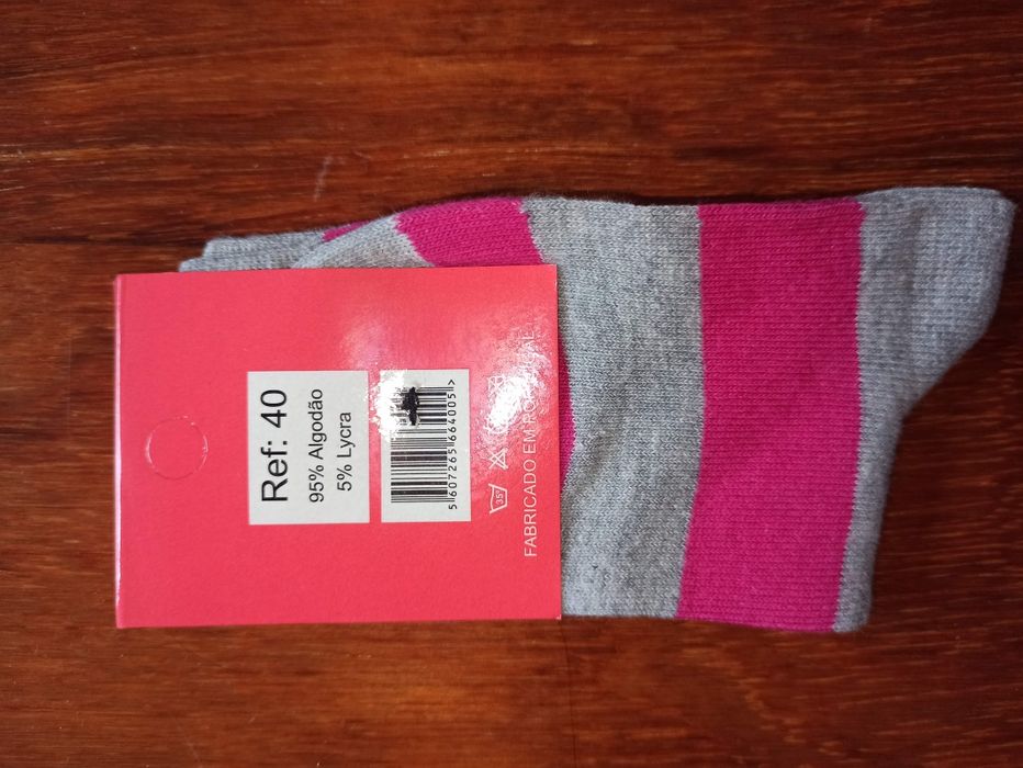 6 pares de meias tamanho 23/26, NOVAS  excelente qualidade