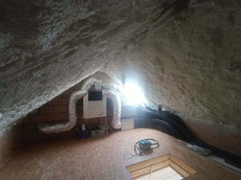 Ocieplenie pianą PUR, izolacje natryskowe