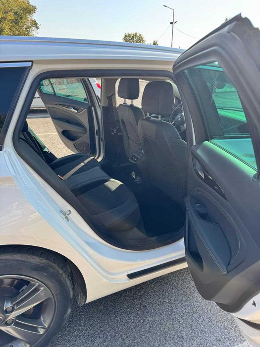 Opel Insignia Sports Tourer 1.5 Turbo 2019 | 68.000 km | 165cv