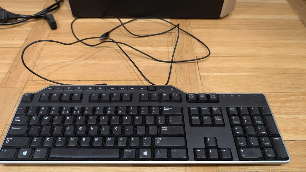 Komputer stacjonarny CPU i5-4570 GF GTX 650 Ti RAM 8GB DDR3 HDD 250GB