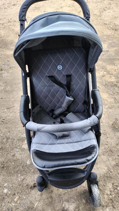 Продам прогулочную коляску