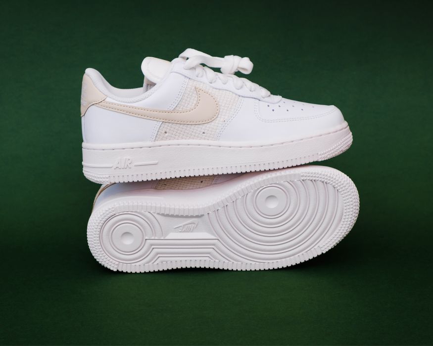 Кросівки - Nike Air Force 1 07 ESS ОРИГІНАЛ | DJ9945-100