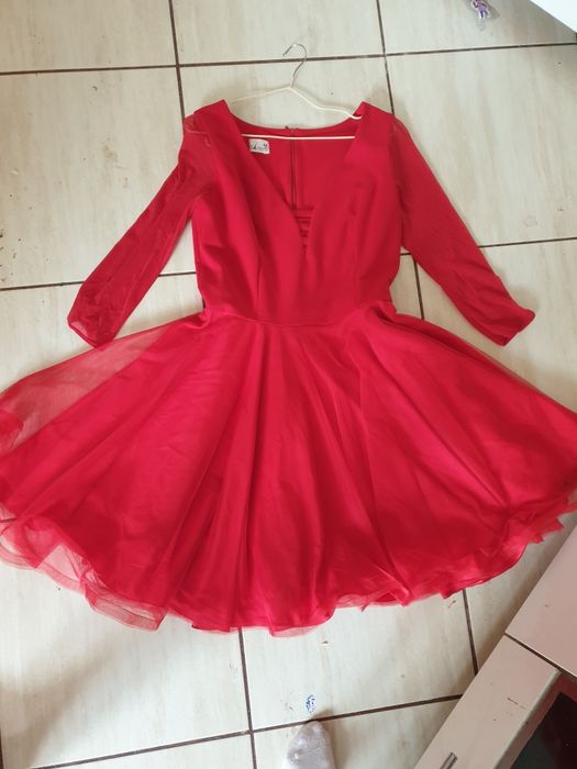 Piękna sukienka Bartex rozkloszowana r.XL