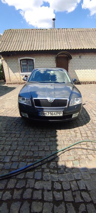 Автомобіль в гарному стані.