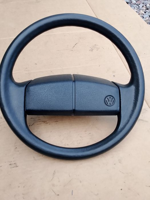 Kierownica skórzana VW Volkswagen Golf 2 wersja USA 321419660