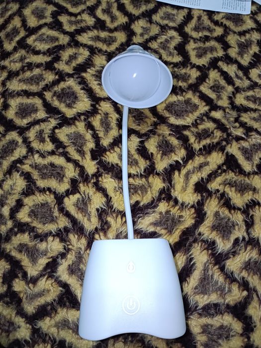 Lâmpada candeeiro de mesa USB flexível 3 modos luz branca - novo