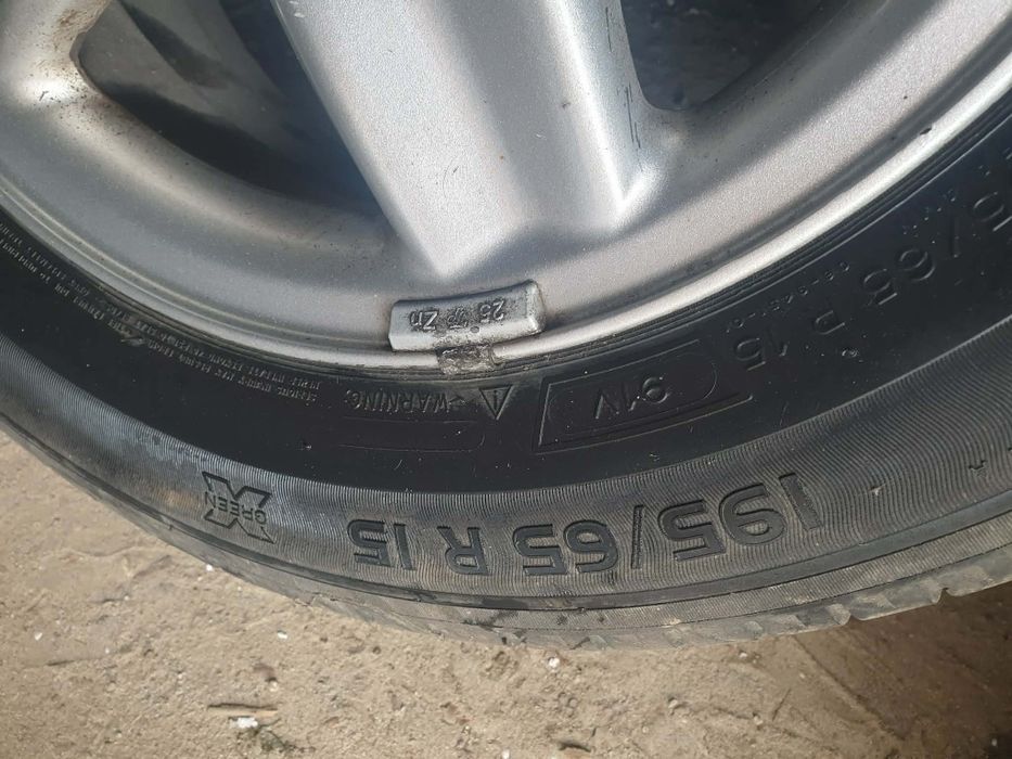 Oryginalne Alufelgi Opel 15 Komplet 4 szt. + Dekielki