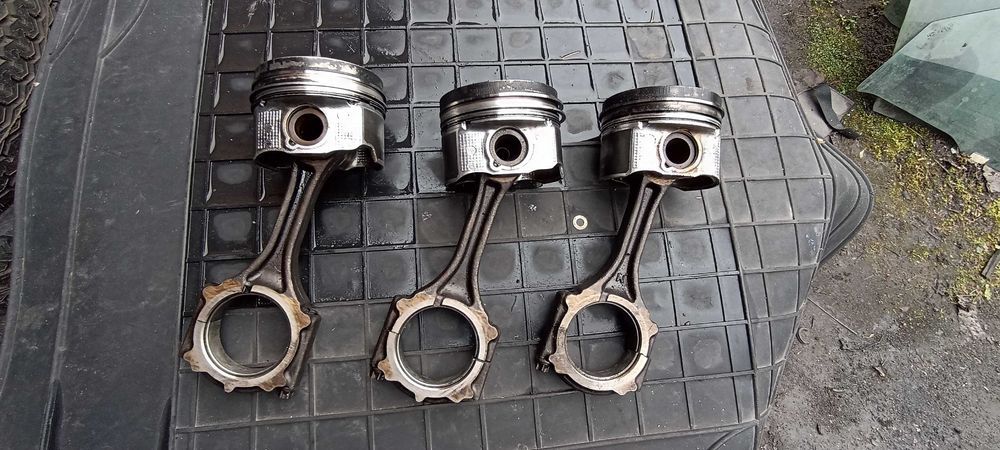 tłok korbowód mazda cx 5 2.2 awd 150km sho1