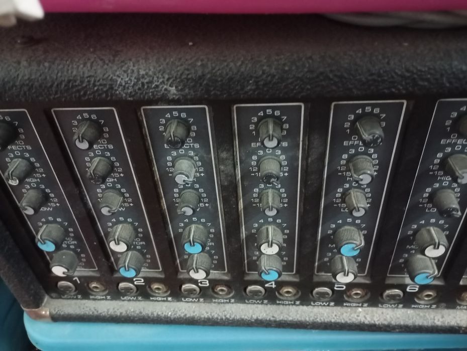 Peavey XR 600B Mixer Amp