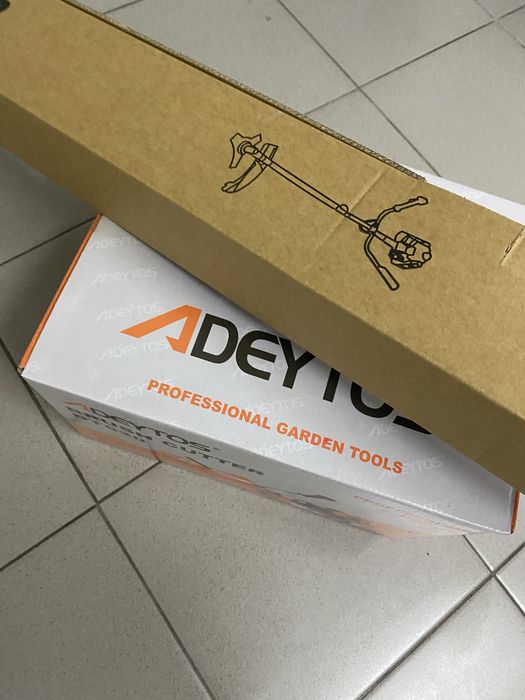 Rocadora a gasolina nova em caixa