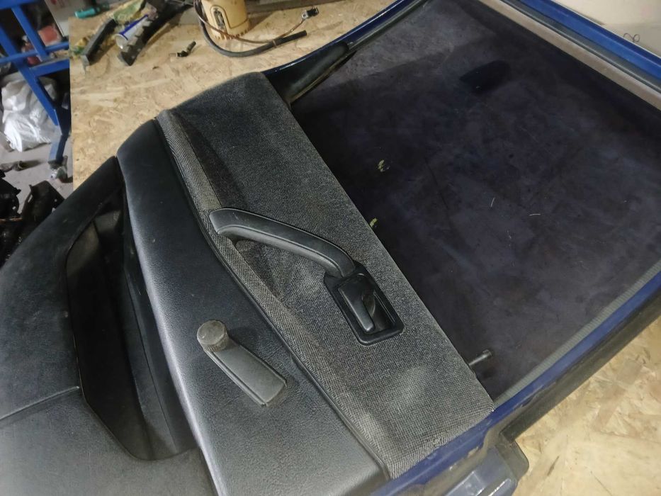 Двери на пассат б3