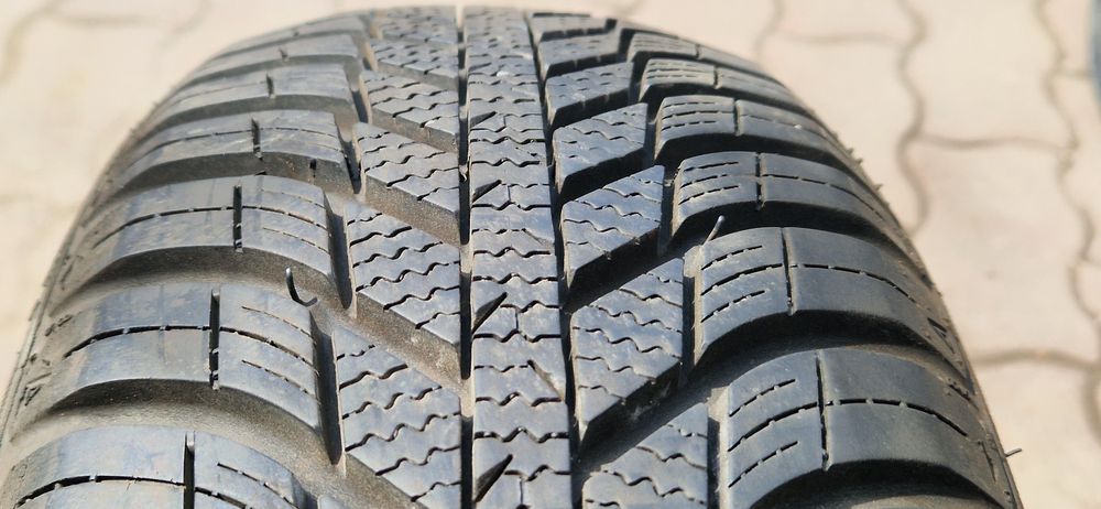165/65 R14 79T Nexen n blue 4 season 7mm 2018r