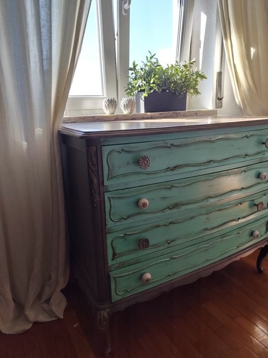 Cómoda antiga restaurada