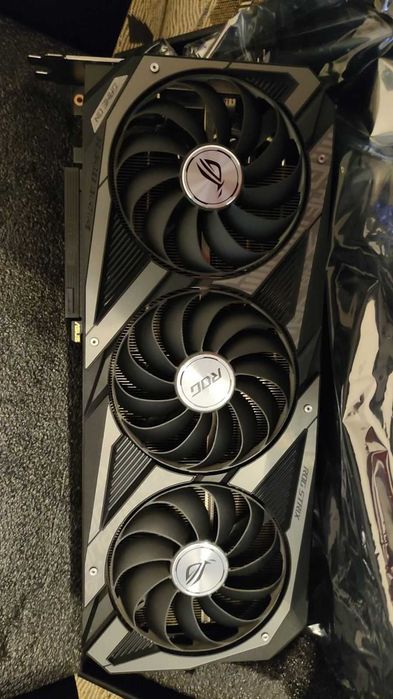 ASUS GeForce RTX 3070 ROG STRIX Gaming 8GB OC V2 LHR - Super Stan!