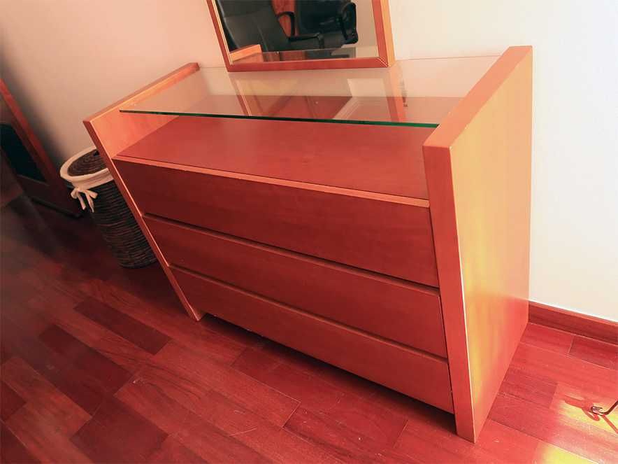 Movel Comoda madeira maciça cerejeira + espelho
