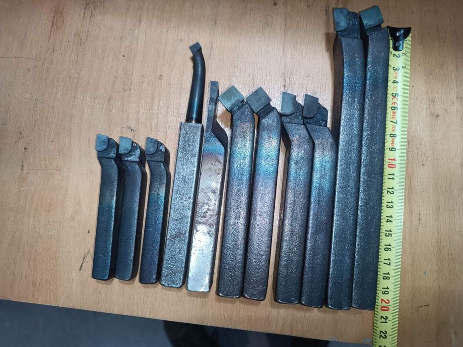 Різці токарні ВК 8, Т 5 К 10 поточний, відрізаний, прохідний . Резцы т