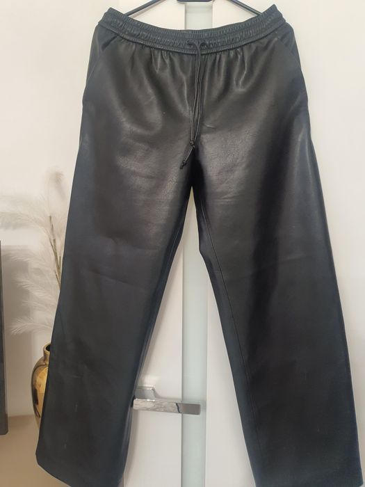 Spodnie Zara szerokie eko skóra