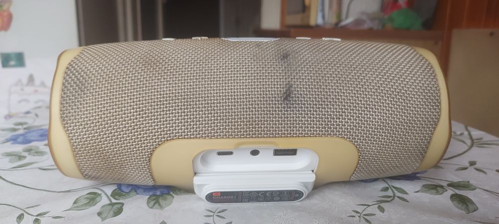 JBL Charge 4 White Оригінал