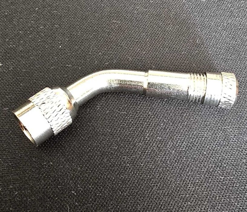 Adaptador de válvula ângulo 135º