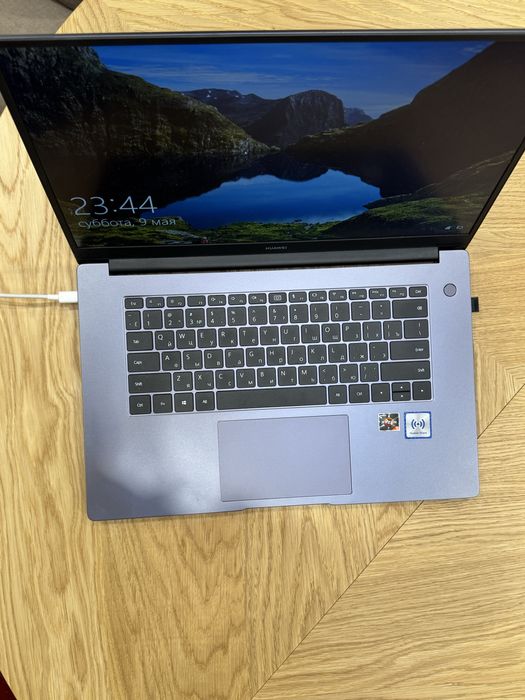 HUAWEI MateBook - купить ноутбуки - Цена на OLX.ua
