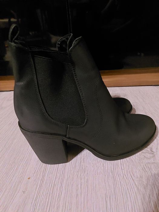 Botki na obcasie buty damskie