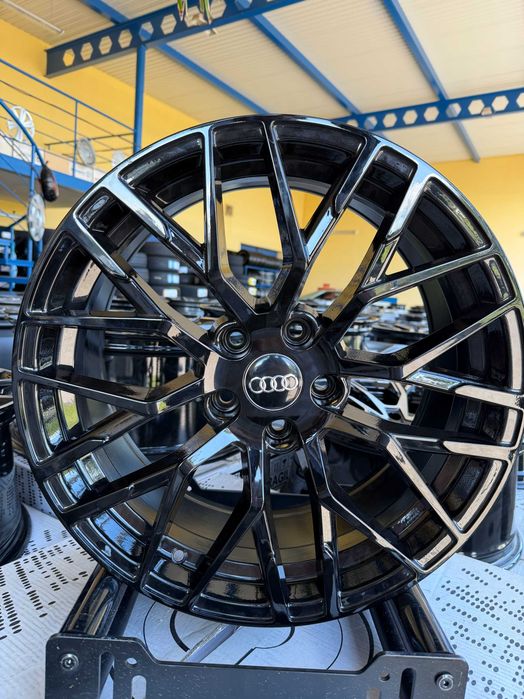 Felgi aluminiowe 19 cali Audi A4 A5 A6 A8 Q3 Q5 czarny połysk