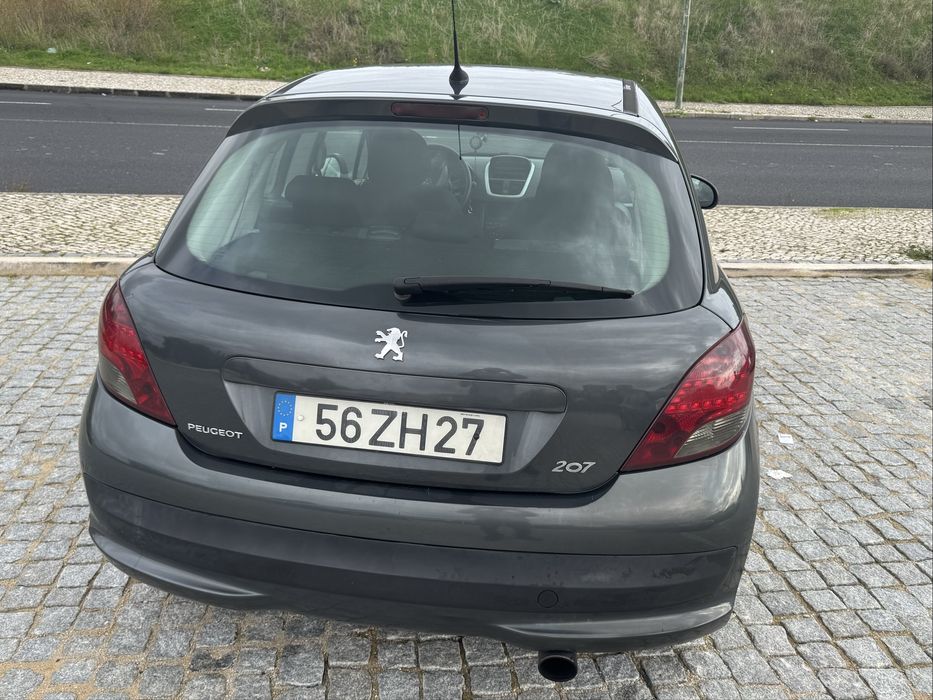 Peugeot 207 1.6HDI 5 Lugares