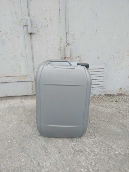 Канистра пластиковая 20 литров