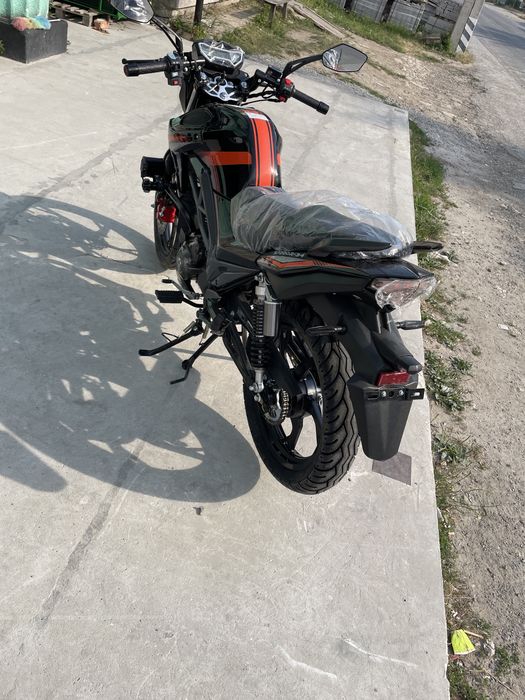 Доставка безкоштовна Мотоцикл Spark SP200R-34
