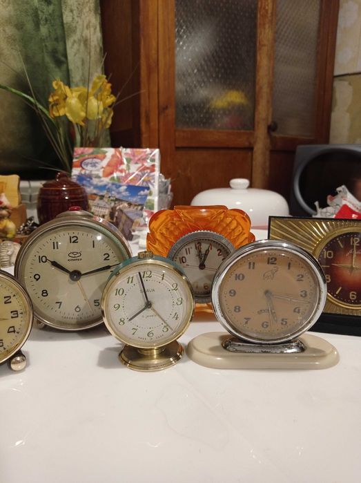 Часы, будильники