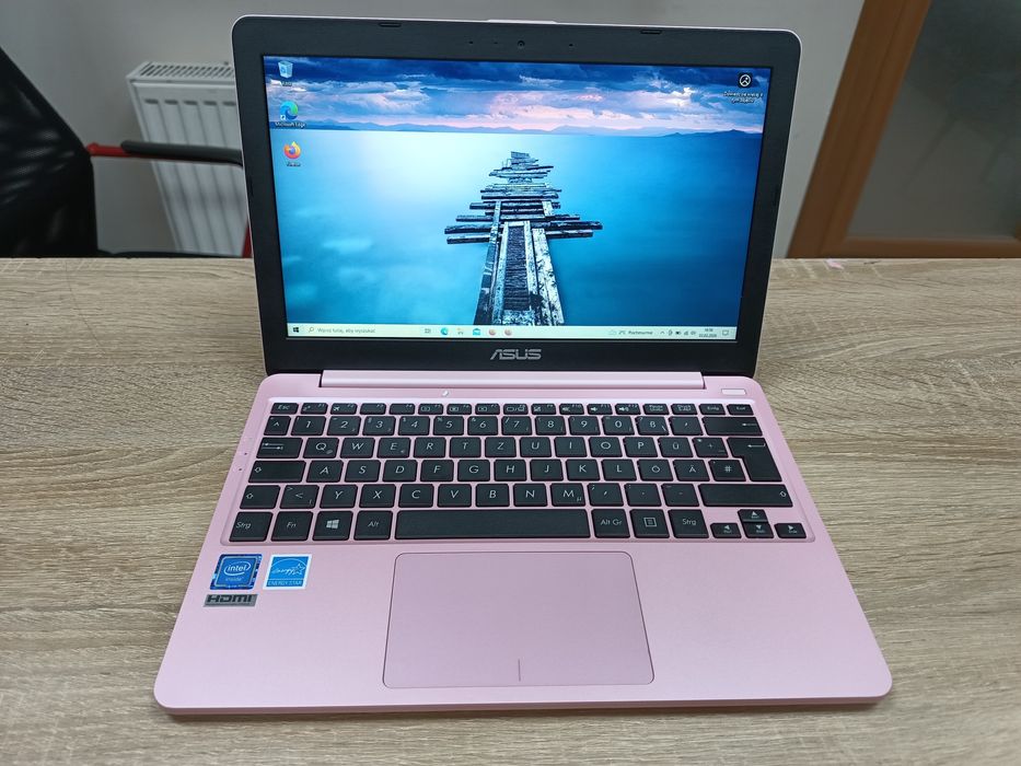 Laptop Asus E203M 11,6 " Intel Celeron N 4 GB / 64 GB 11,6" Windows 10