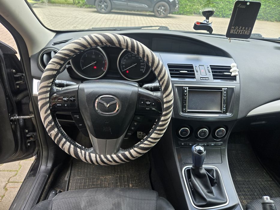 MAZDA 3 Sedan Sprzedam 2012 ROK