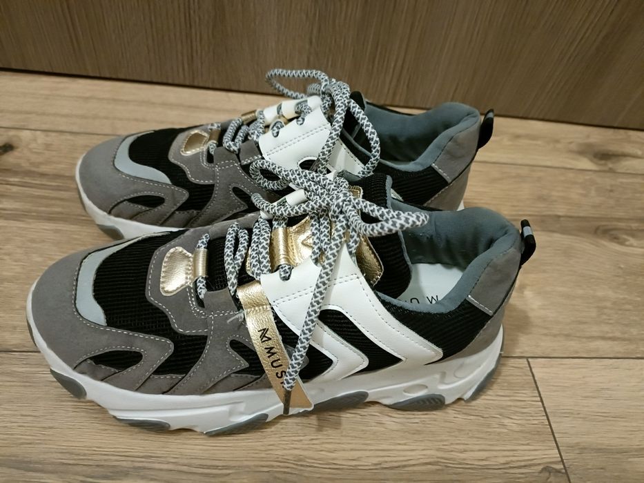 Adidasy firmy Musk rozmiar 39