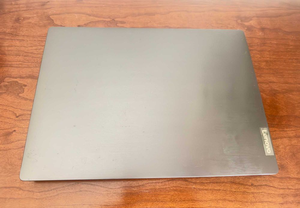 Lenovo V14 IIL 14" Full HD / i5-1035G1 Quad Core / 4 GB RAM / 256 GB NVMe SSD64752391430402123