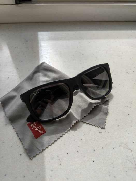 Rayban Justin rb4165 light grey gradient