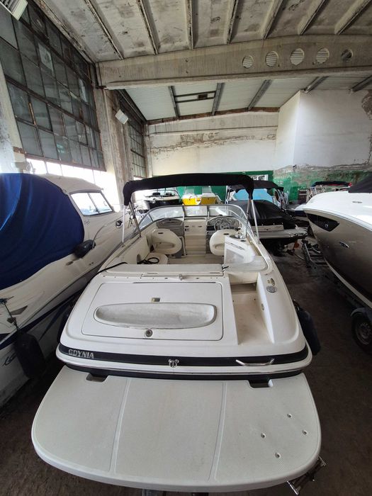 Maxum 2100 SC3 (2008) – Mercruiser 5.7 MPI V8 • 680 mth • Przyczepa
