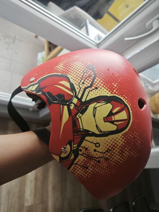 Kask rowerowy Iron Man r. 54-58
