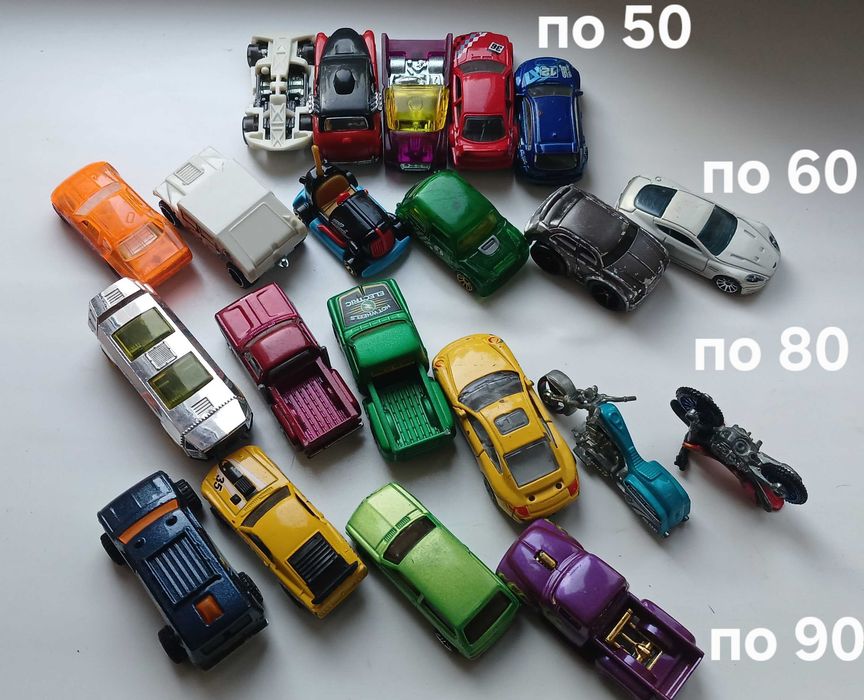 Коллекция машинок Hot Wheels / Matchbox
