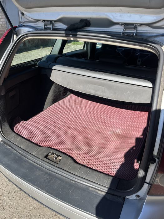 Volvo v50 2005 2.0d механіка