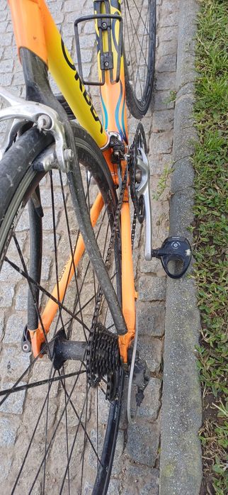 Vendo bicicleta de corrida em muito bom estado