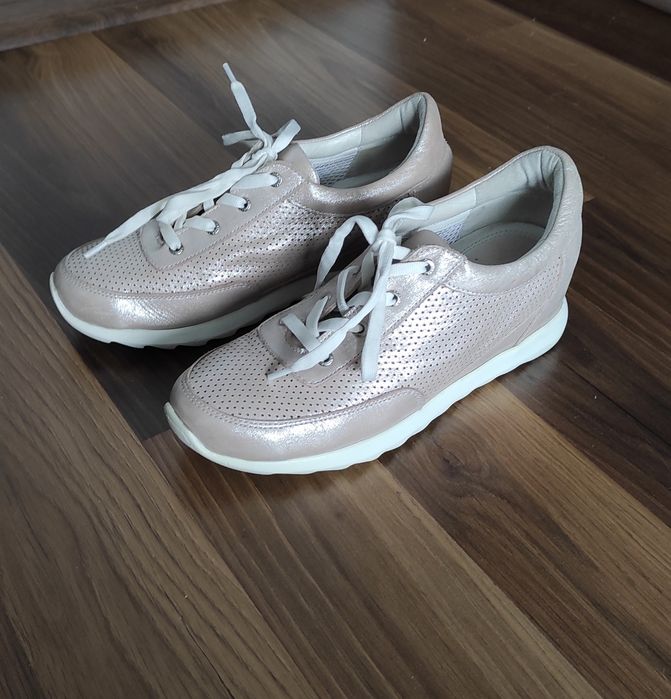 Мокасіни, натуральна шкіра,  37,5 -38р