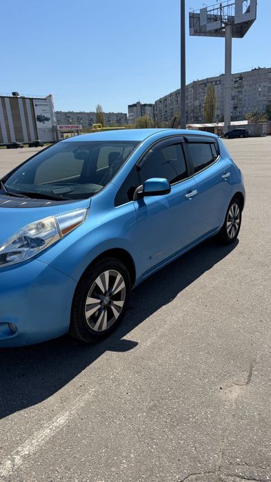 Nissan Leaf 2013 | Максималка | 10/12 батарея | Без ДТП